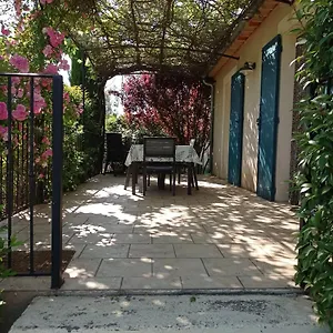 Le Cabanon D'amandine Et Gabriel Hébergement de vacances